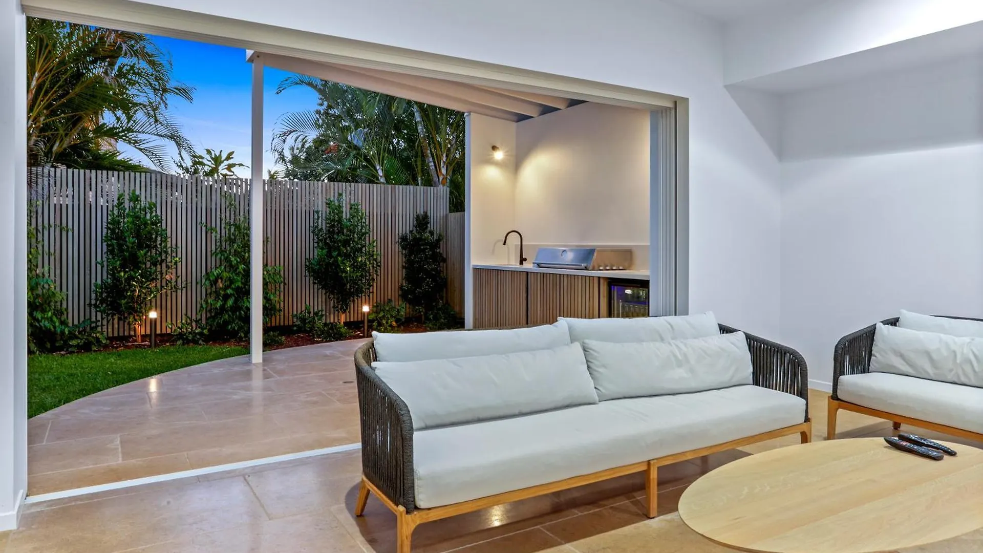 Raven6, Noosa Sound Villa Holiday home